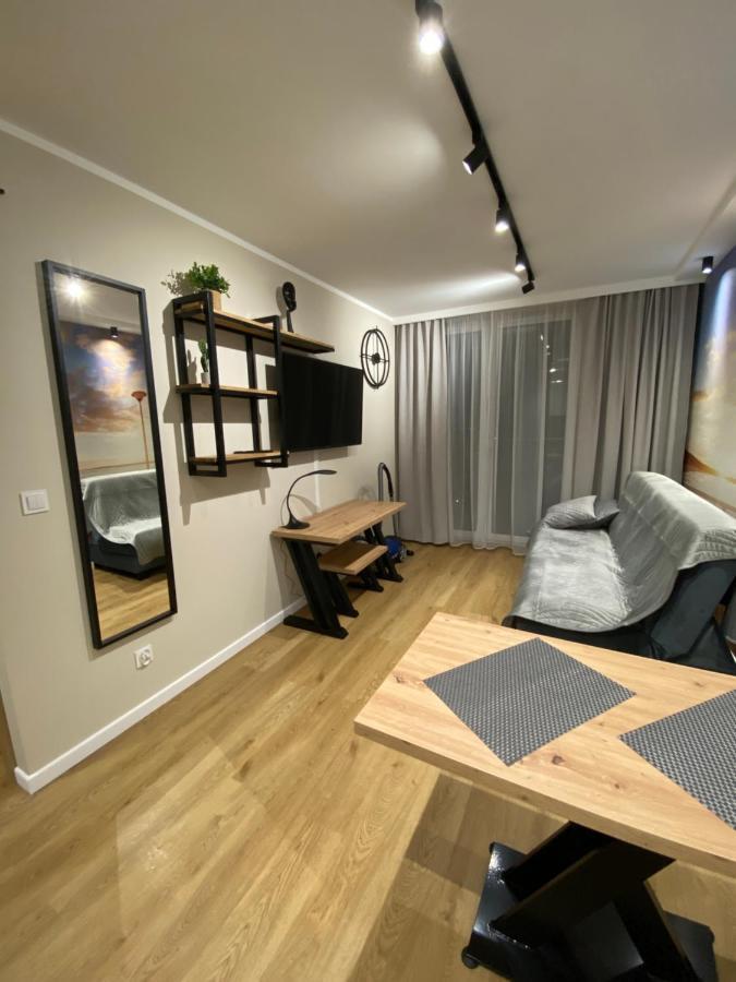 Apartamenty Magia Z Bezplatnym Parkingiem I Klimatyzacja Rzeszów Exteriör bild