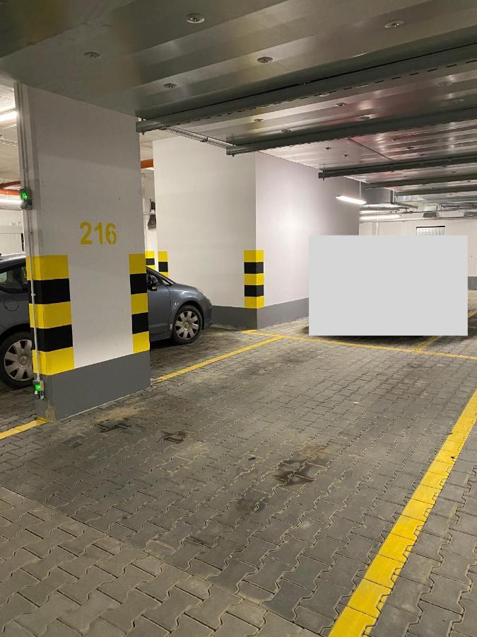 Apartamenty Magia Z Bezplatnym Parkingiem I Klimatyzacja Rzeszów Exteriör bild