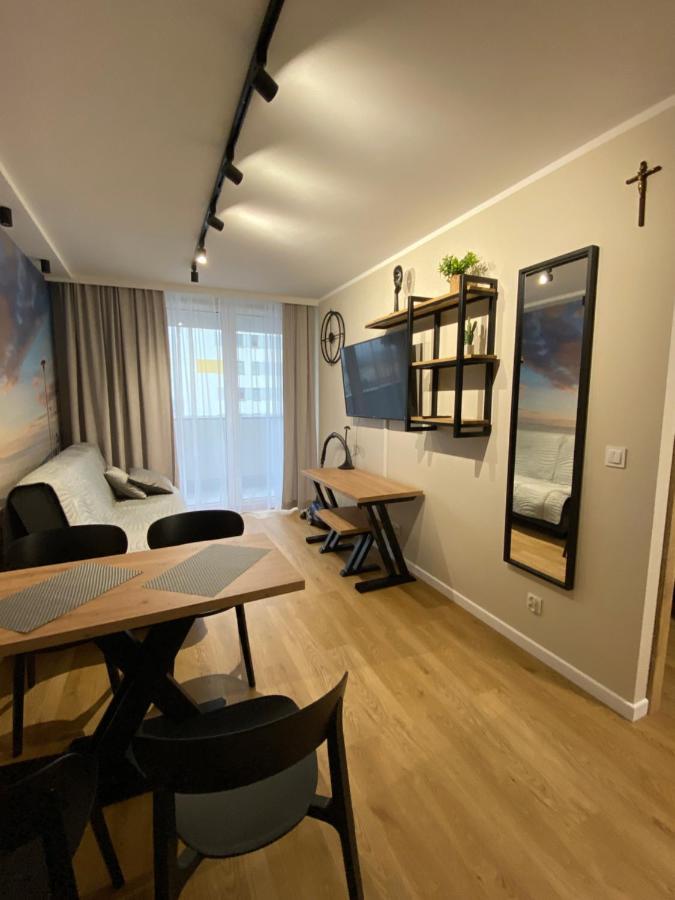 Apartamenty Magia Z Bezplatnym Parkingiem I Klimatyzacja Rzeszów Exteriör bild