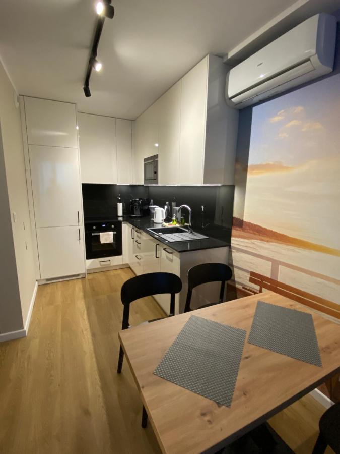Apartamenty Magia Z Bezplatnym Parkingiem I Klimatyzacja Rzeszów Exteriör bild
